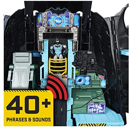 Giant Transforming Playset with Exclusive 4 Figure and Accessories - Image 5