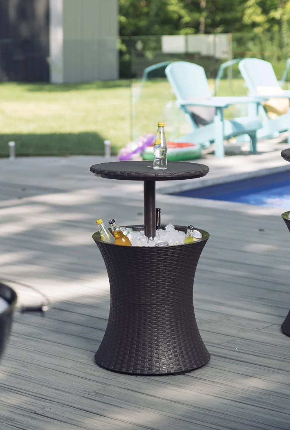 Keter Pacific 7.5 Gallon Cool Bar 2 in 1 Weather Resistant Side Table and Bar Durable Resin Outdoor Patio Beverage Cooler Table, Rattan Look Brown - Image 4