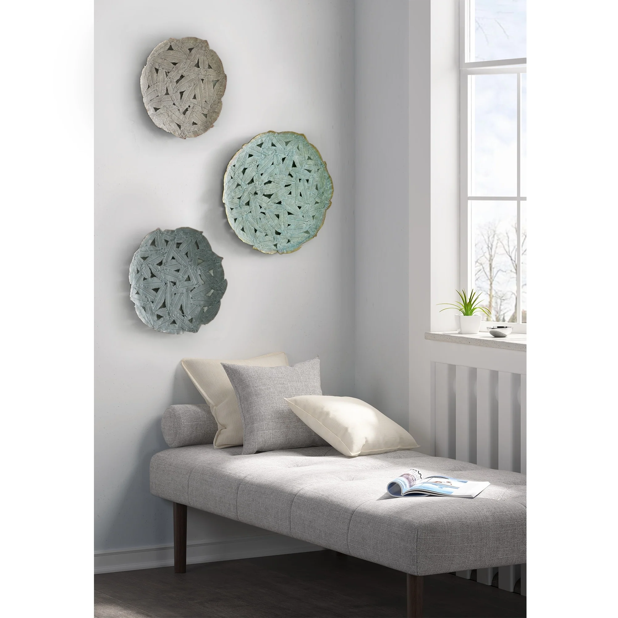 Textured Feather 3-Piece Metal Disc Wall Decor Set, Decorative Wall Art for Home - Image 6