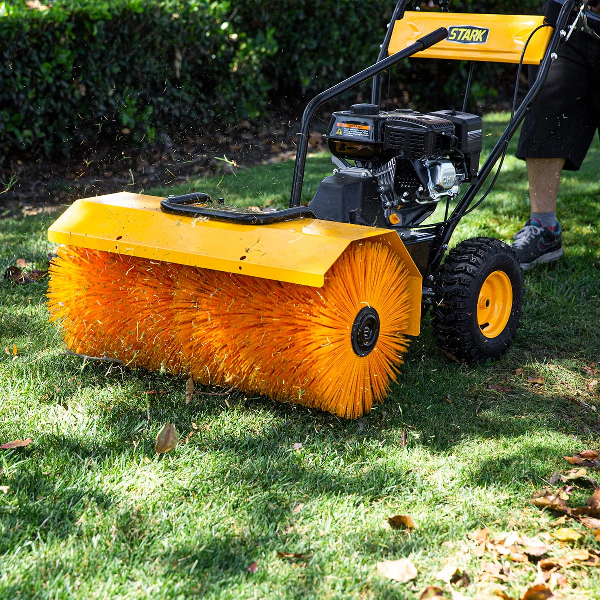 Stark 31" Walk Behind Gas Power Sweeper Dirt Debris Cleaning Path 196cc 7HP Gas Engine - for Leaves, Dirt, and Gravel - Image 3